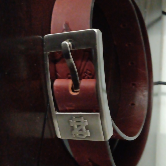 Notre Dame leather belt for fans out there! - Picture 4 of 4